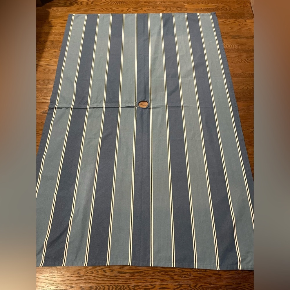 Pottery Barn Awning Stripe Outdoor Umbrella Tablecloth Blue 56.5"x 86" Polyester